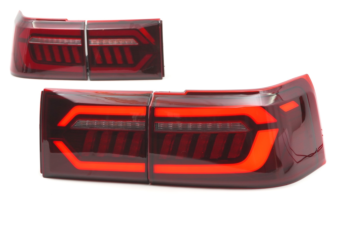 Задние фонари в стиле Tiggo 8 PRO красные, динамический поворотник для ВАЗ 2110