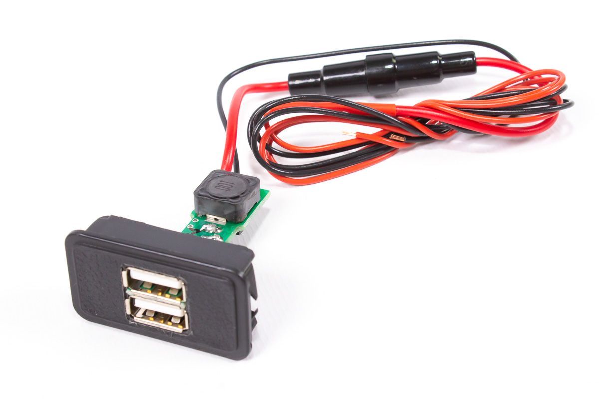 USB-зарядное устройство на 2 слота для ВАЗ 2106-2107