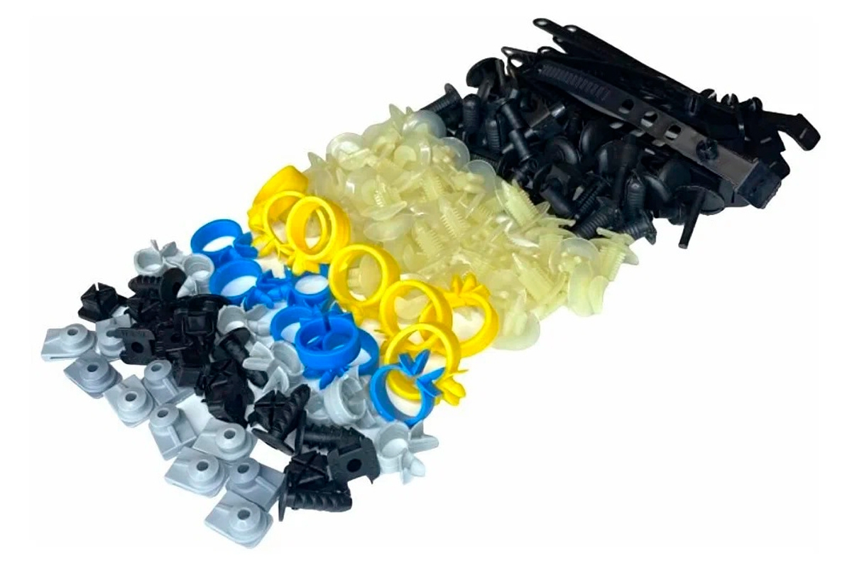 Набор пластмассовых изделий на кузов для ВАЗ 2108-21099