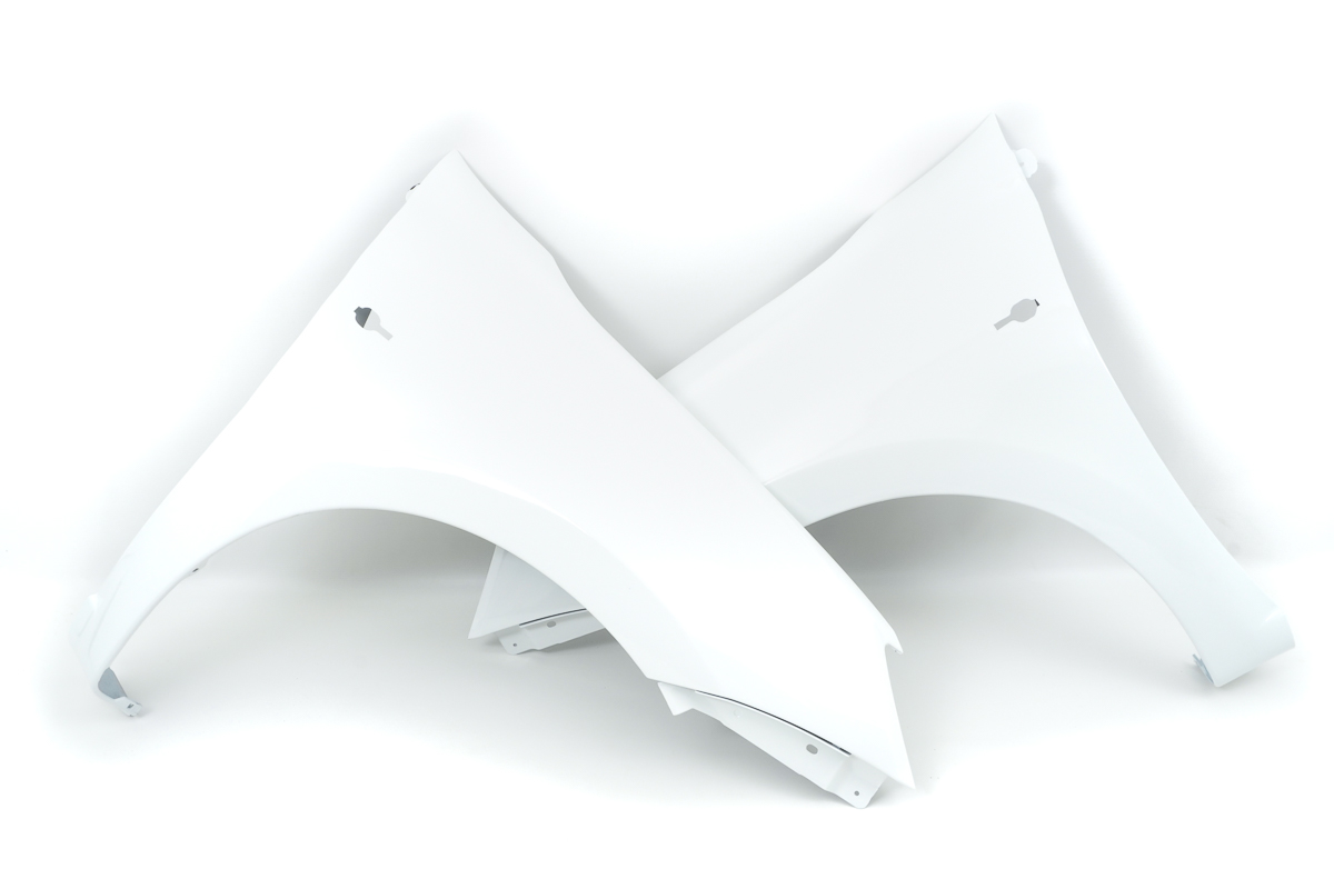 Крылья передние тюнинг (стекловолокно) для Лада Гранта, Калина 2 (Белый, 240 (Белое облако)) сколы, заломы