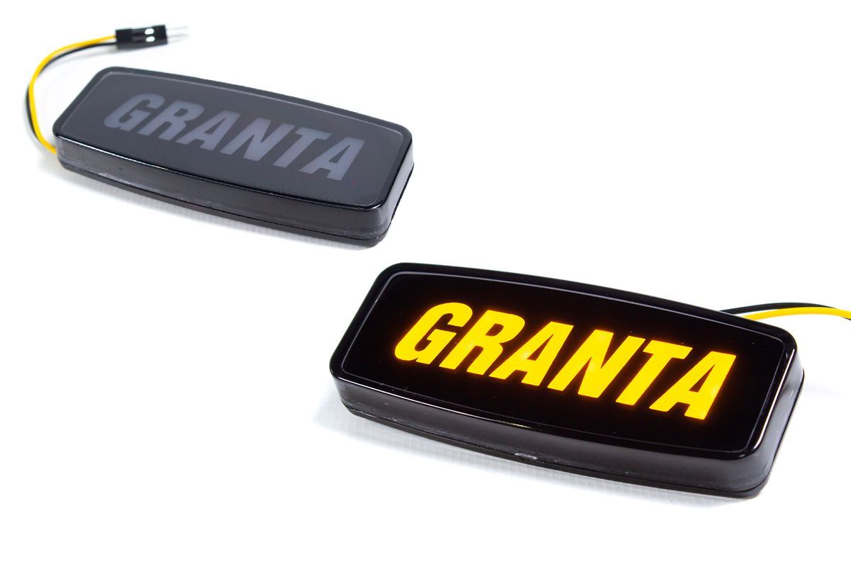 Повторители боковые (жёлтые) с надписью "GRANTA" для Лада Гранта