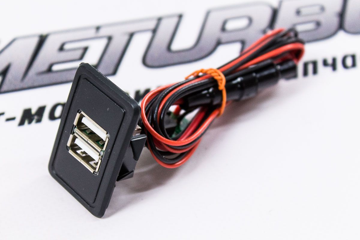 USB-зарядное устройство на 2 слота для ВАЗ 2108-21099, Нива 4х4 (21213, 21214, 2131)