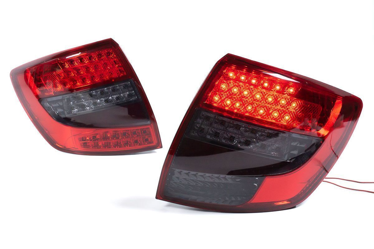 Задние светодиодные фонари (красно-серые, бегущий поворотник) для Лада Гранта, Гранта FL седан