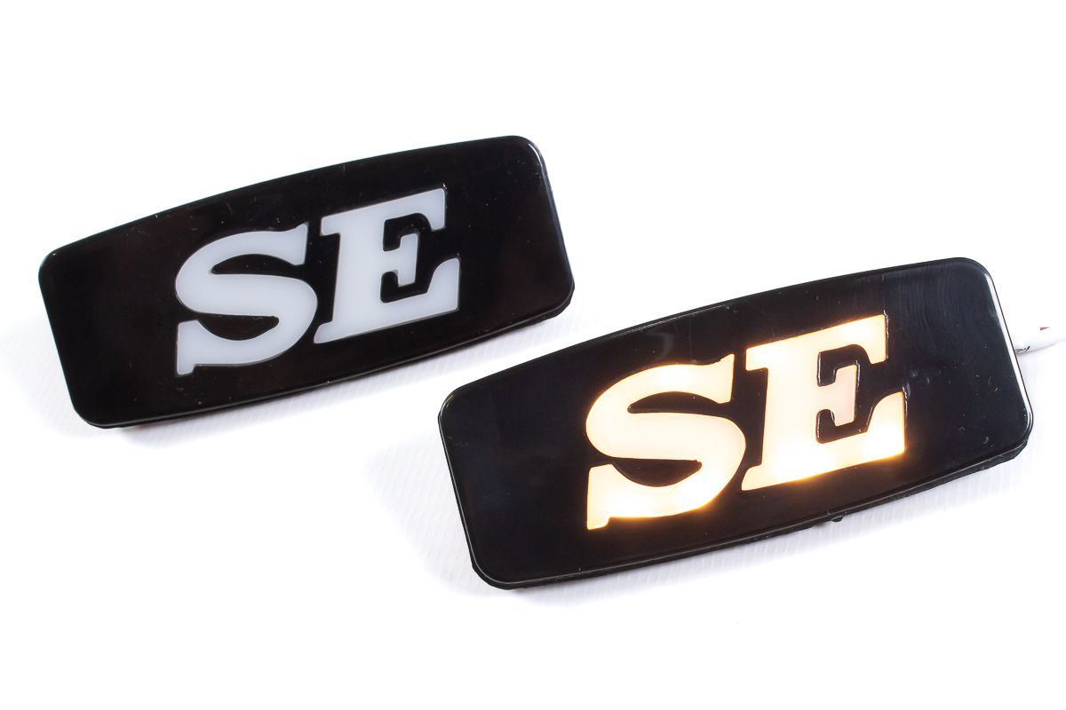 LED повторители поворотника надпись "SE",  оранжевые для ВАЗ (2108-21099, 2110-2112, 2113-2115) Лада (Калина, Калина 2, Приора, Приора 2, Гранта, Гранта FL)
