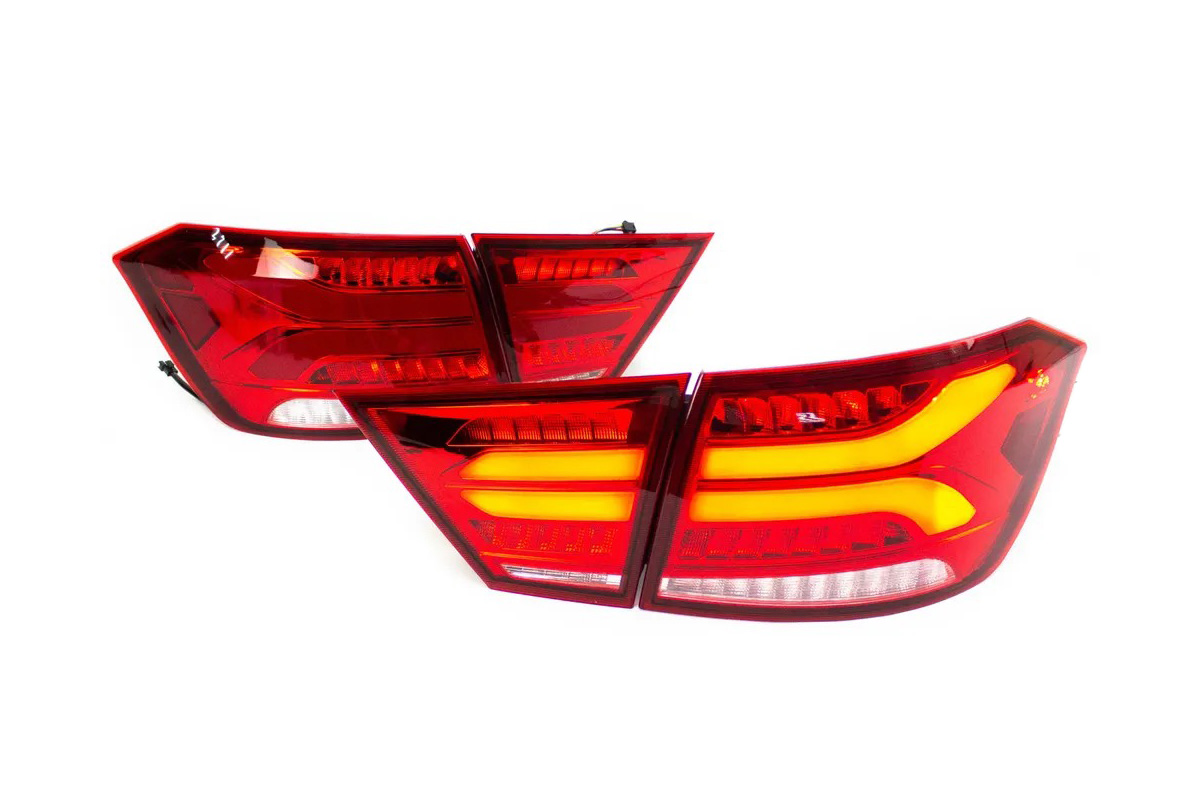 Фонари задние светодиодные в стиле Mercedes AMG (красные) для Лада Веста