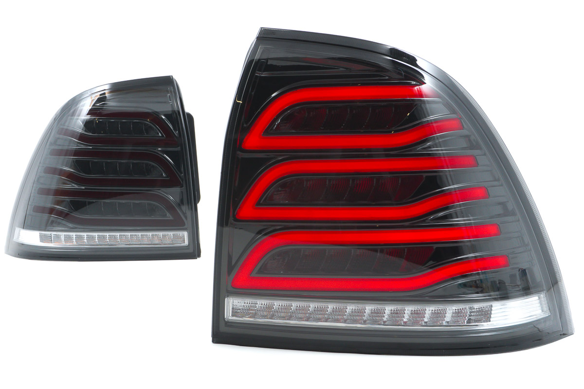 Задние светодиодные фонари в стиле Mercedes, серый хром для Лада Приора, Приора 2