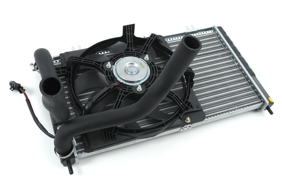 Радиатор охлаждения двигателя с кондиционером "Panasonic" для Лада Приора