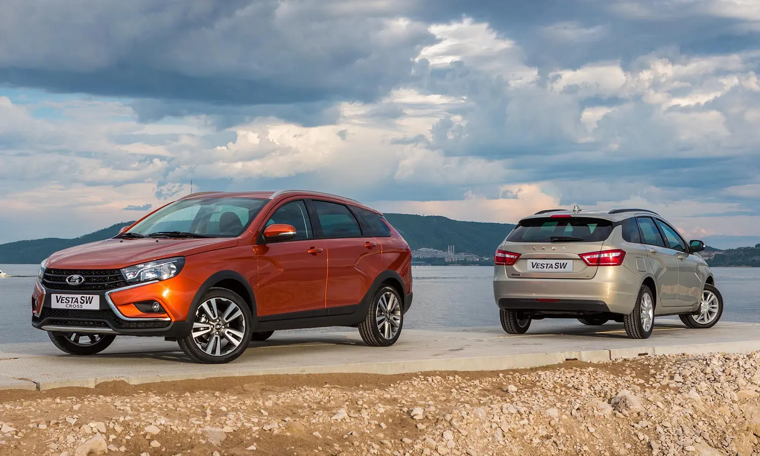 Официально представлены долгожданные универсалы Лада Веста SW и Лада Веста SW Кросс Официально представлены долгожданные универсалы Лада Веста SW и Лада Веста SW Кросс