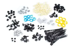 Набор пластмассовых изделий на кузов для Лада Приора