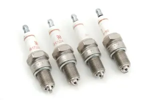 Свечи зажигания Standard A17ДВ-10 для ВАЗ 2101-2107, 2108-21099 карбюраторный двигатель Свечи зажигания Standard A17ДВ-10 для ВАЗ 2101-2107, 2108-21099 карбюраторный двигатель