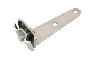 Кронштейн крепления трубок рампы на ВАЗ 2110-2112 Кронштейн крепления трубок рампы на ВАЗ 2110-2112