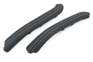 Распродажа Накладки ручек дверей из экокожи с цветной строчкой для Лада Нива 4х4 с 2020 г. в. Светло-серая нить