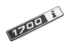 Распродажа Орнамент шильдик заднего крыла 1700 I хром для ВАЗ 2107 Распродажа Орнамент шильдик заднего крыла 1700 I хром для ВАЗ 2107