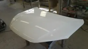 Стеклопластиковый капот стандартный для Лада Гранта FL Стеклопластиковый капот стандартный для Лада Гранта FL