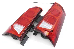 Уценка Фонари в стиле Range Rover основные, светодиодные для Лада Ларгус, Ларгус FL скол на верху фонаря