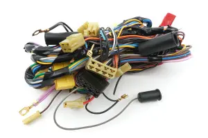 Жгут проводов под капот 2107 в сборе для ВАЗ 2104, 2105, 2107 карбюраторный двигатель Жгут проводов под капот 2107 в сборе для ВАЗ 2104, 2105, 2107 карбюраторный двигатель