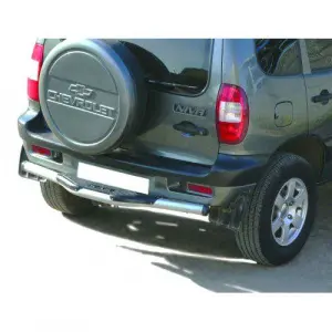 Защита Техно Сфера заднего бампера с пластиковой накладкой для Шевроле Нива до 2009 г. в. Чёрный мат