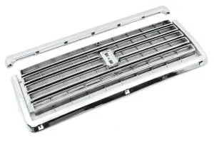 Решетка радиатора хром с молдингом капота для ВАЗ 2107