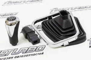 Ручка рычага КПП с пыльником для ВАЗ 2110-12 чёрная, с хромированными вставками