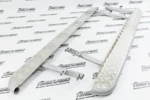 Пороги Техно Сфера с алюминиевым листом с перегибом для Шевроле Нива до 2009 г. в. Чёрный мат