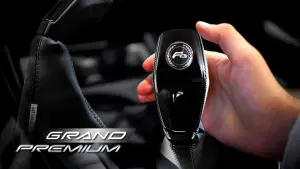 Модельная ручка КПП Ferrum Group Grand Premium с алькантарой для Лада Веста