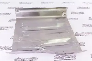 Пол передний правый голый для ВАЗ 2101-2106 Пол передний правый голый для ВАЗ 2101-2106