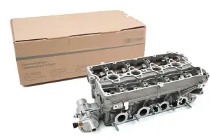 Головка блока цилиндров ГБЦ АвтоВАЗ 21129 в сборе термостат без штуцера, с клапанами, толкателями и распредвалами для Лада Веста, Ларгус