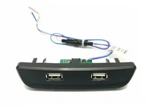 Розетка USB ШТАТ в подлокотник для Лада Ларгус FL, Веста, XRAY Розетка USB ШТАТ в подлокотник для Лада Ларгус FL, Веста, XRAY