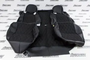 Обивка не чехлы на сиденья экокожа с тканью, Ромб чёрная нить, одинарная строчка для Лада Нива 4х4 3-х дверная Обивка не чехлы на сиденья экокожа с тканью, Ромб чёрная нить, одинарная строчка для Лада Нива 4х4 3-х дверная