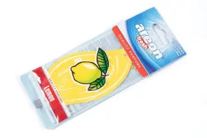 Освежитель воздуха Аreon Сухой MON CLASSIC Елочки Lemon