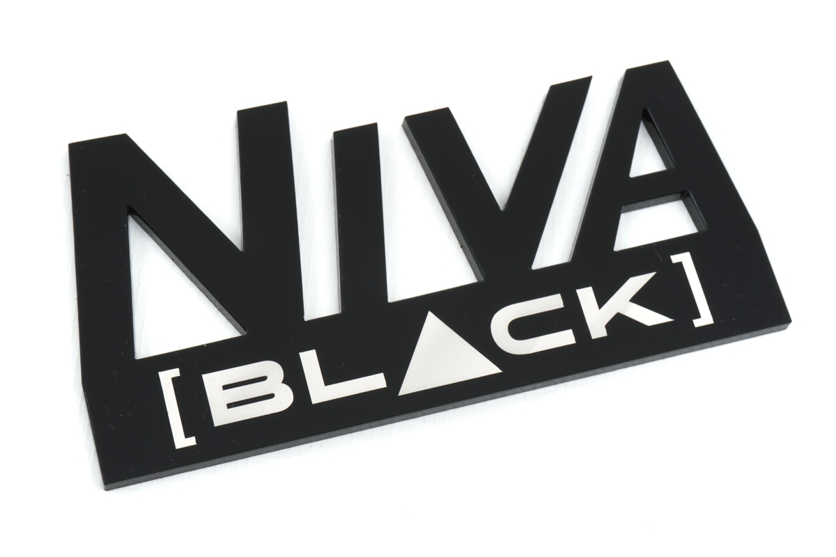Шильдик "NIVA BLACK" для Лада Нива 4х4