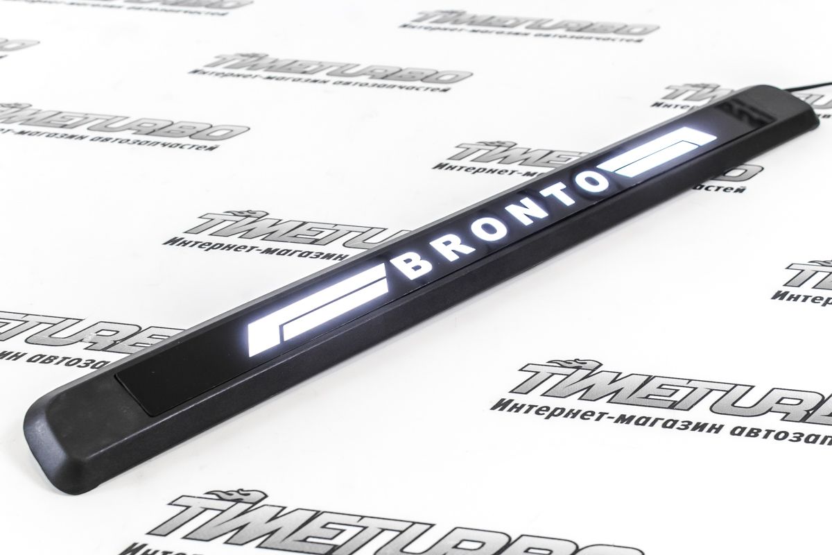 Накладка (сабля) заднего номера "BRONTO" с LED подсветкой для Лада Нива 4x4