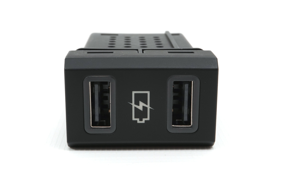 Розетка USB "АвтоВАЗ" на подлокотник (2 гнезда, подсветка) для Лада Ларгус FL, XRAY, Веста NG