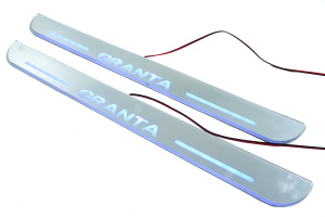 Светодиодные накладки на передние пороги для Лада Гранта